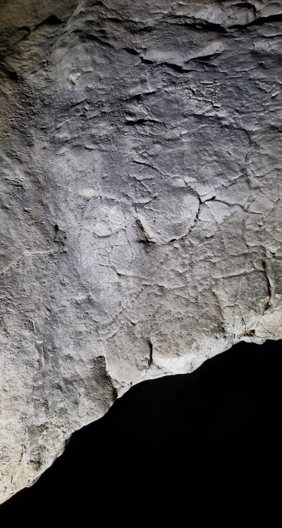Grabados en la Cueva del Humo