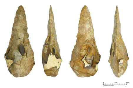 Bifaz RF 53 de 30 cm y 1,6 kg (Frindsbury, Reino Unido)